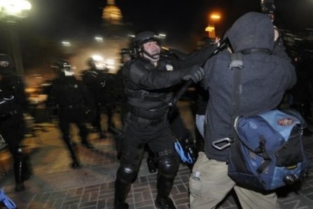 resumes after Denver police raid Occupy Wall Street camp Police arrest ...